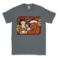 Charcoal Heather christmas heifer and highland cow with serape background Classic Tee - RanaPortraitStore