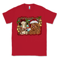 Red christmas heifer and highland cow with serape background Classic Tee - RanaPortraitStore