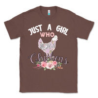 Chestnut Just a girl who loves chickens Classic Tee - Bettercallsaul