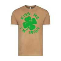 Vintage Camel kiss me im irish funny saint patrick day womens Vintage Tee - linhVisuals