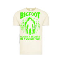 Vintage Arctic bigfoot believer t  shirt bigfoot doesnt believe in you either t  shir Vintage Tee - linhVisuals