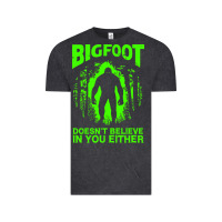 Vintage Black bigfoot believer t  shirt bigfoot doesnt believe in you either t  shir Vintage Tee - linhVisuals