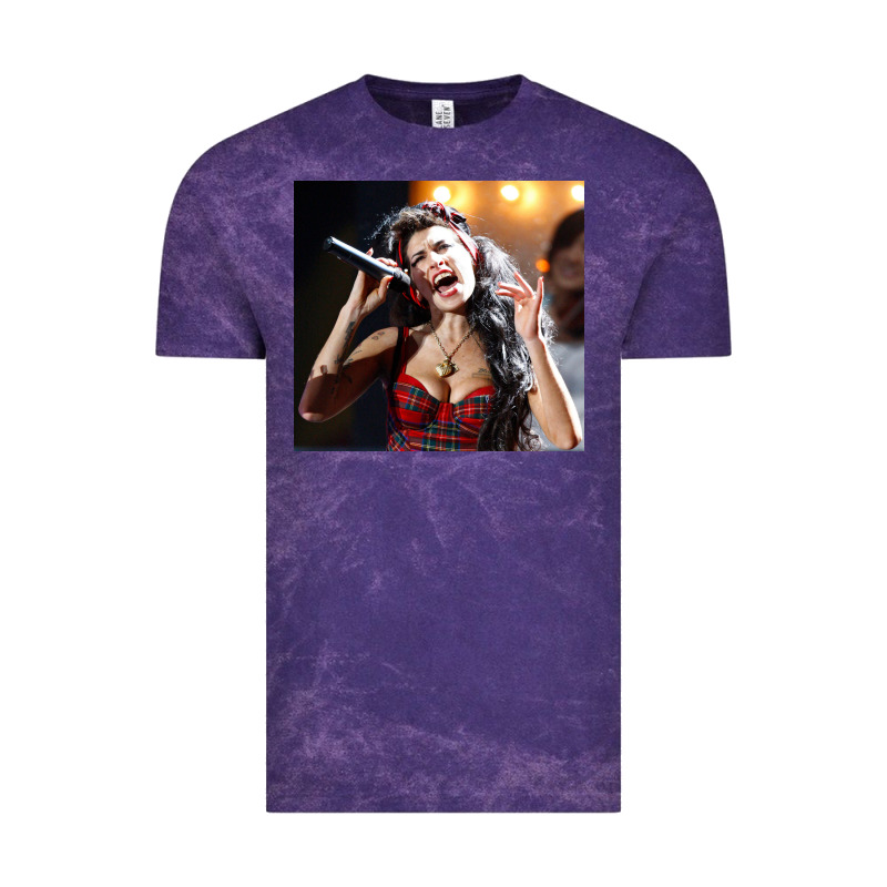 Amy Winehouse's Hologram Will Tour Vintage Tee by linhVisuals | Teevron