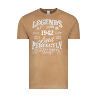 Vintage Camel legends were born in 1942 year of birth birthday t shirt Vintage Tee - linhVisuals