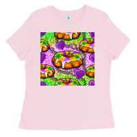 Bubblegum Pink Mardi Gras king cake seamless pattern Ladies Tee - BundleAndBundleShop