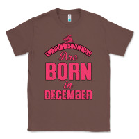 Chestnut LEGENDS ARE BORN İN DECEMBER Classic Tee - Bettercallsaul
