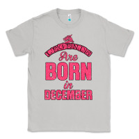 Moon Dust LEGENDS ARE BORN İN DECEMBER Classic Tee - Bettercallsaul
