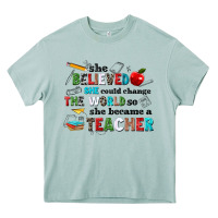 Arona she believed she could change the world so she bec Heavy Core Tee - NancyCooperArtShop