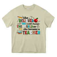 Mossy she believed she could change the world so she bec Heavy Core Tee - NancyCooperArtShop