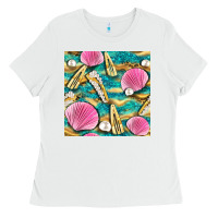 White hair clasp and sea shells with leopard beach seamless pattern bbs Ladies Tee - BundleAndBundleShop