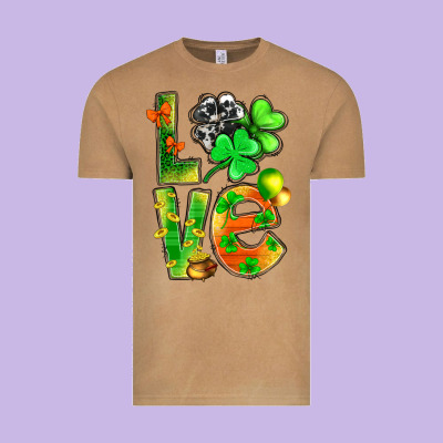 St.patrick Love With Clover Vintage Tee Designed By Nancycooperartshop