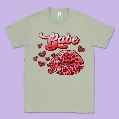 Babe With Kiss Classic Tee Designed By Ranaportraitstore