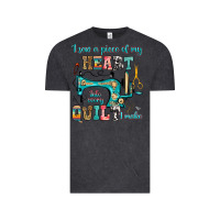Vintage Black i sew a piece of my heart into every quilt i make Vintage Tee - RanaPortraitStore