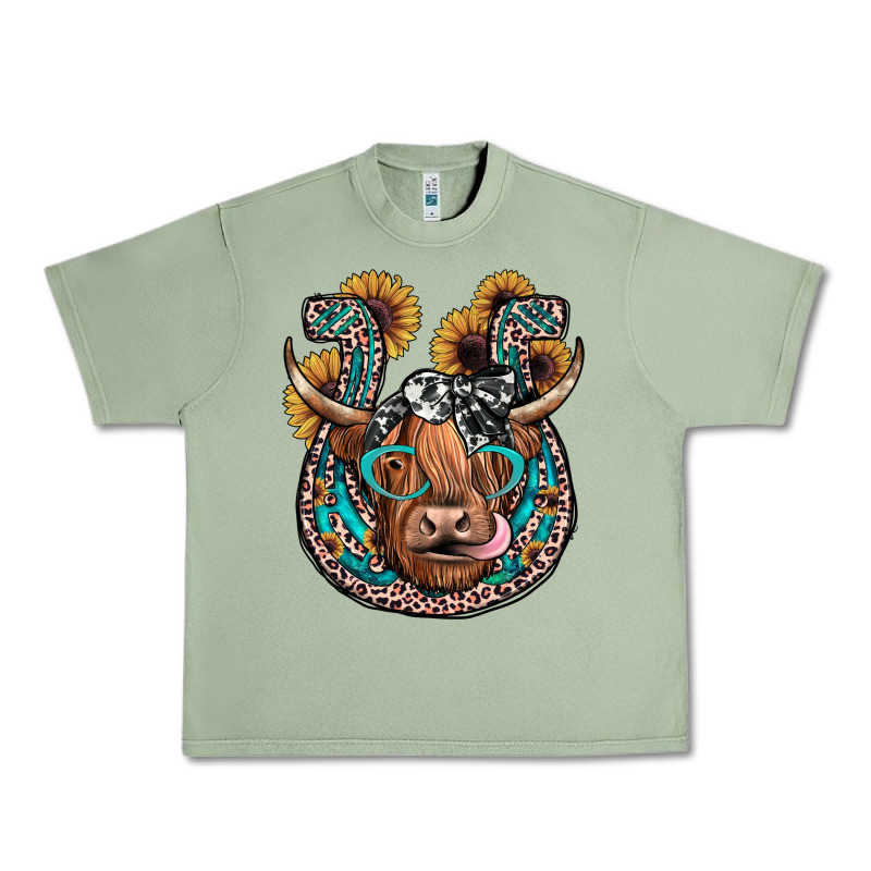 Highland Cow Horseshoe Urban Heavy Tee by JahusDesignShop | Teevron