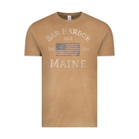 Vintage Camel Bar Harbor Maine USA American Flag Established ME Vintage Vintage Tee - PixelWave