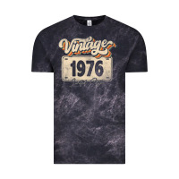 Cloud Black 46 Year Old Vintage 1976 Men Women 46th Birthday Decor Vintage Tee - minhPixels