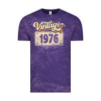 Cloud Purple 46 Year Old Vintage 1976 Men Women 46th Birthday Decor Vintage Tee - minhPixels