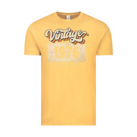 Vintage Mustard 46 Year Old Vintage 1976 Men Women 46th Birthday Decor Vintage Tee - minhPixels