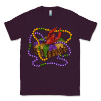 Plum mardi gras craw fish king cake with leopard Classic Tee - RanaPortraitStore