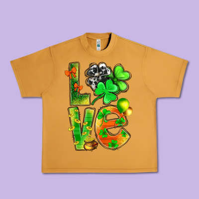 St.patrick Love With Clover Urban Heavy Tee Designed By Nancycooperartshop