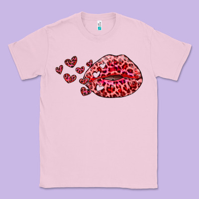 Kiss With Leopard And Hearts Classic Tee Designed By Ranaportraitstore