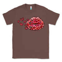 Chestnut kiss with leopard and hearts Classic Tee - RanaPortraitStore