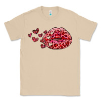 Mushroom kiss with leopard and hearts Classic Tee - RanaPortraitStore