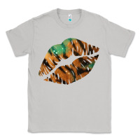 Moon Dust Tiger Lips Classic Tee - Bettercallsaul