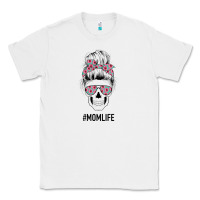 White Pink Flower on Cyan Background Mom Skull Classic Tee - Bettercallsaul