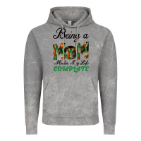Cloud Rock Being A Mom Makes My Life Complete For dark Vintage Hoodie - Bettercallsaul