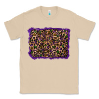 Mushroom mardi gras leopard background Classic Tee - RanaPortraitStore