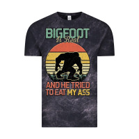 Cloud Black Bigfoot is real and he tried to eat my ass Vintage Tee - Bettercallsaul