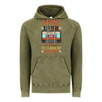 Vintage Olive Aprıl 1990 I Am Not 30 I'm 18 With 12 Years Of Experience Vintage Hoodie - Bettercallsaul