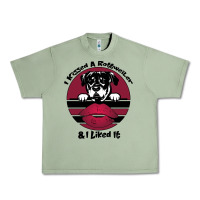 Oil Green I kissed a dog and I like it Urban Heavy Tee - Bettercallsaul