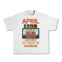 Lunar Rock Aprıl 1990 I Am Not 30 I'm 18 With 12 Years Of Experience Urban Heavy Tee - Bettercallsaul