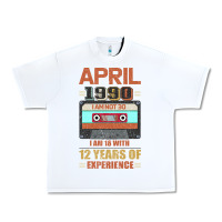 White Aprıl 1990 I Am Not 30 I'm 18 With 12 Years Of Experience Urban Heavy Tee - Bettercallsaul