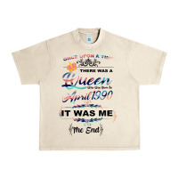 Sandshell The Queen Reigning Since 1990 Urban Heavy Tee - Bettercallsaul