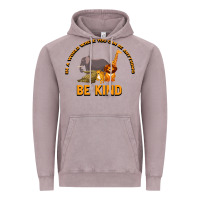 Vintage Zinc In a World Where You Can Be Anything Bee Kind Vintage Hoodie - Bettercallsaul
