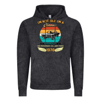 Vintage Black Vintage 50th Birthday I'm Not Old I'm A Classic Born In 1970 Vintage Hoodie - Bettercallsaul