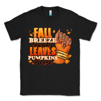 Black Fall breeze crunchy leaves pumpkins please Classic Tee - RanaPortraitStore