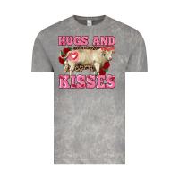 Cloud Rock hugs and kisses charolais bull Vintage Tee - RanaPortraitStore