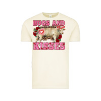 Vintage Arctic hugs and kisses charolais bull Vintage Tee - RanaPortraitStore