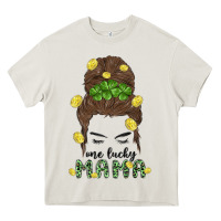 Cream one lucky mama Heavy Core Tee - MaliasSmallBusiness