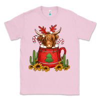 Bubblegum Pink hot coco christmas highland cow Classic Tee - Jasminsmagicworld