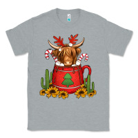 Heather Grey hot coco christmas highland cow Classic Tee - Jasminsmagicworld