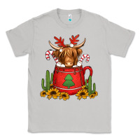 Moon Dust hot coco christmas highland cow Classic Tee - Jasminsmagicworld