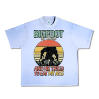 Grape Ice Bigfoot is real and he tried to eat my ass Urban Heavy Tee - Bettercallsaul