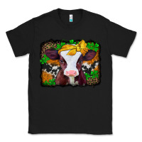 Black st patricks baby cow with leopard background Classic Tee - Jasminsmagicworld