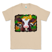 Mushroom st patricks baby cow with leopard background Classic Tee - Jasminsmagicworld