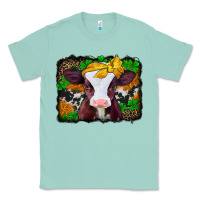 Seafoam st patricks baby cow with leopard background Classic Tee - Jasminsmagicworld
